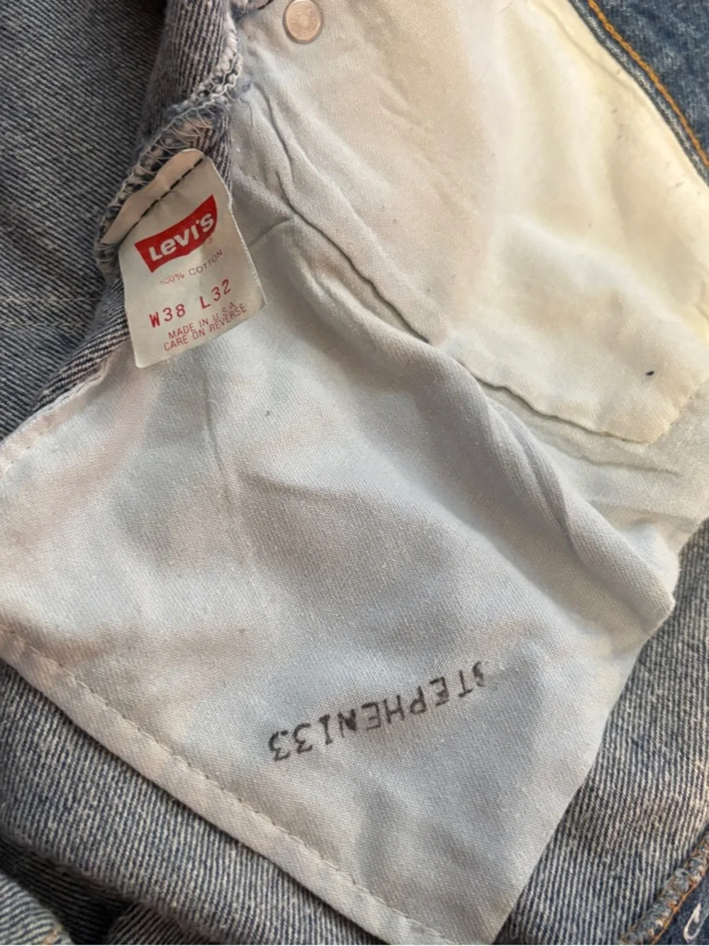 Vintage Levi's 501 Men's Jeans 501-0115 Blue Button Fly W38 L32 Made in USA 80s